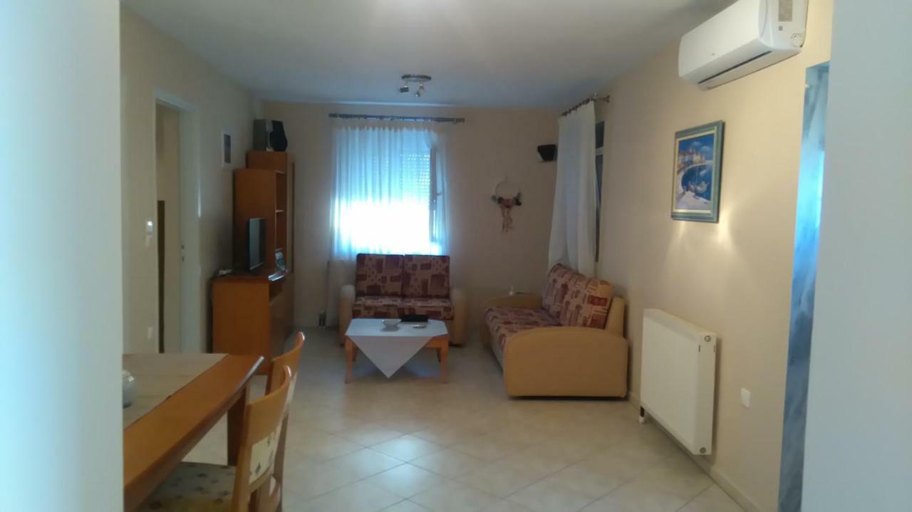 Aspri Ammos House Apartment *