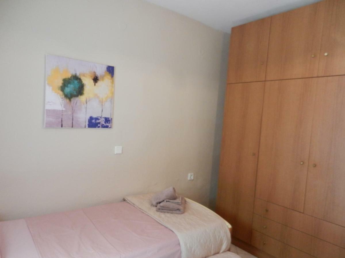 Aspri Ammos House